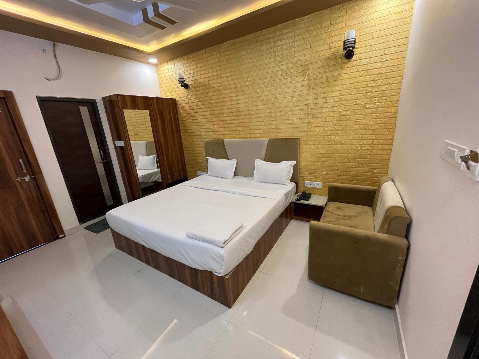 Hotel Rahat Jhalawar ภายนอก รูปภาพ