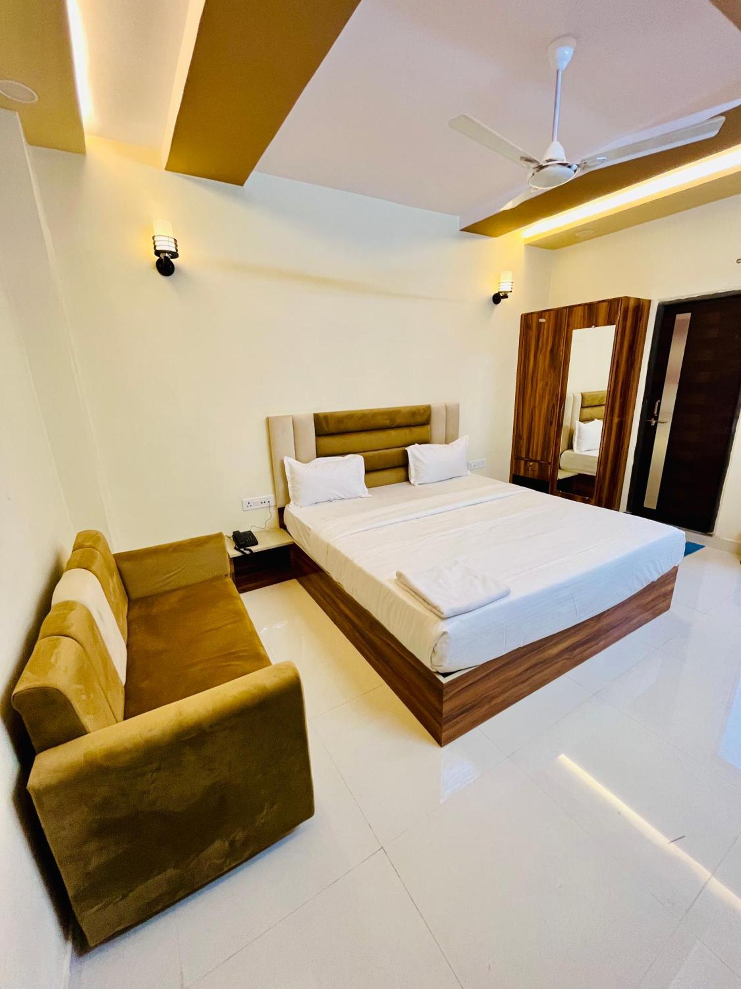 Hotel Rahat Jhalawar ภายนอก รูปภาพ